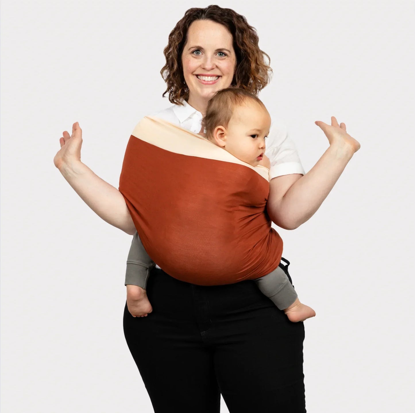 Cocon Baby Carrier™– A Soft, Two-Tone Bonding Experience for Everyday Comfort